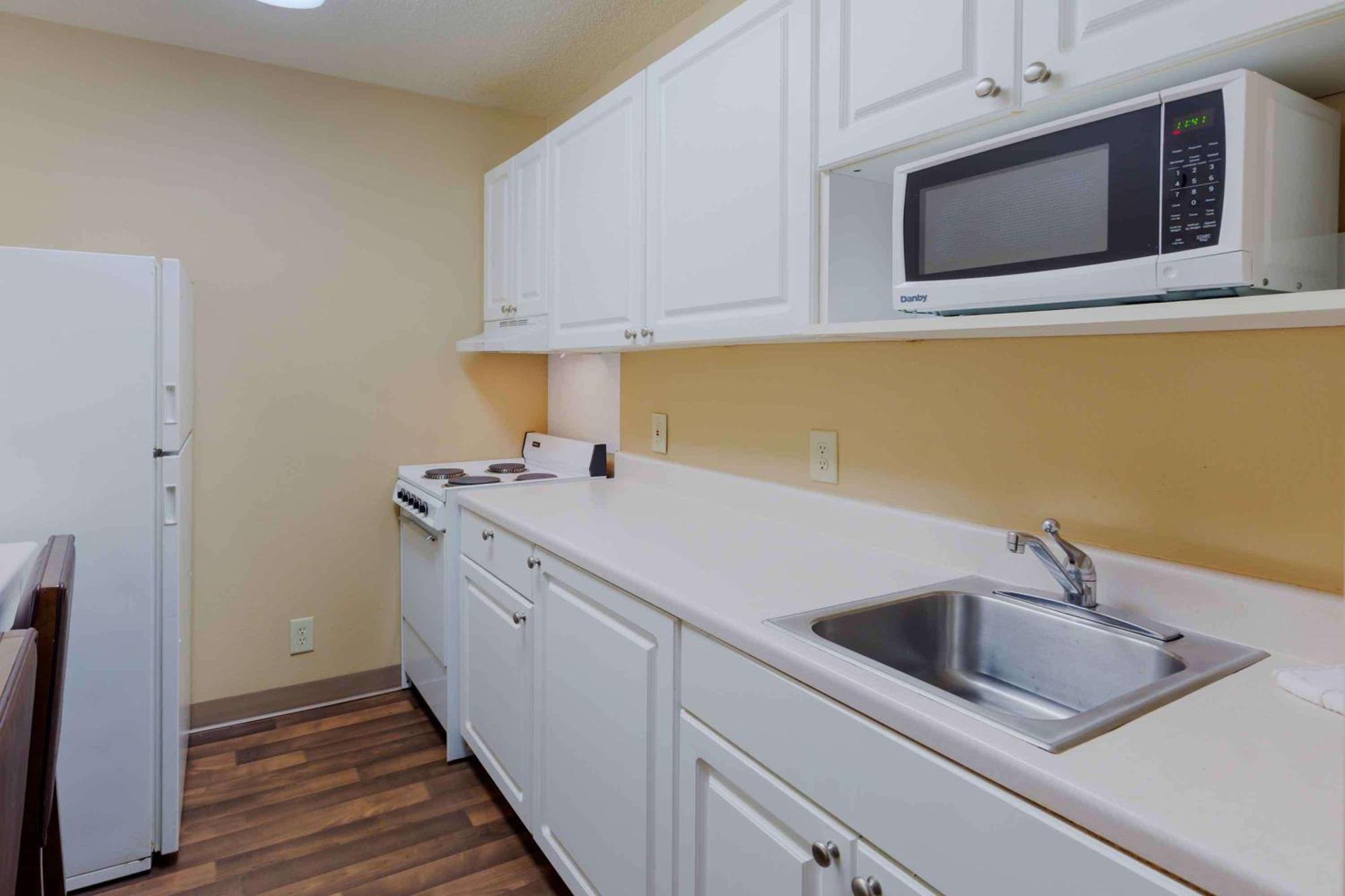 Extended Stay America Select Suites - Raleigh - Rtp - 4610 Miami Blvd Durham Buitenkant foto