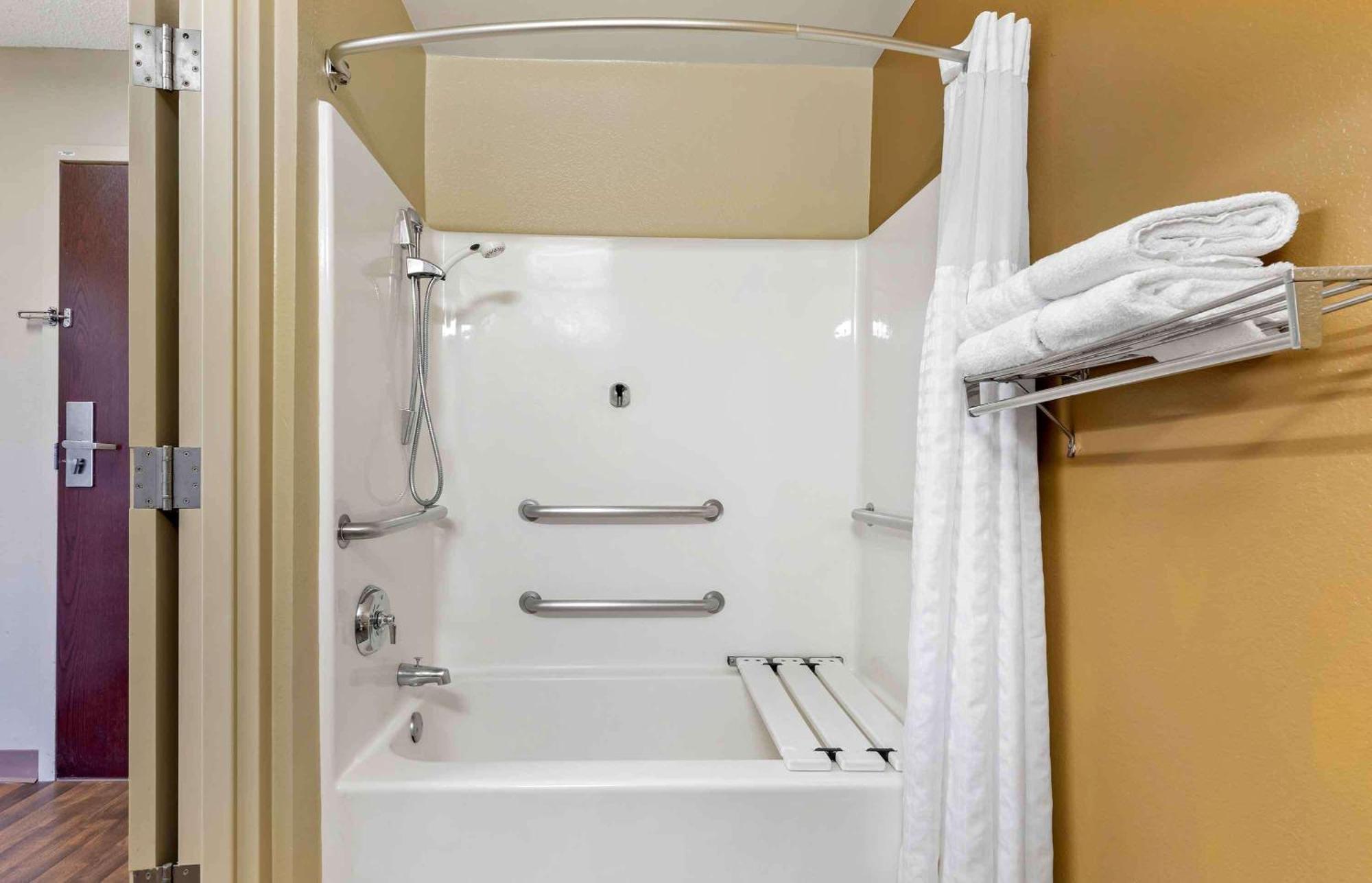 Extended Stay America Select Suites - Raleigh - Rtp - 4610 Miami Blvd Durham Buitenkant foto
