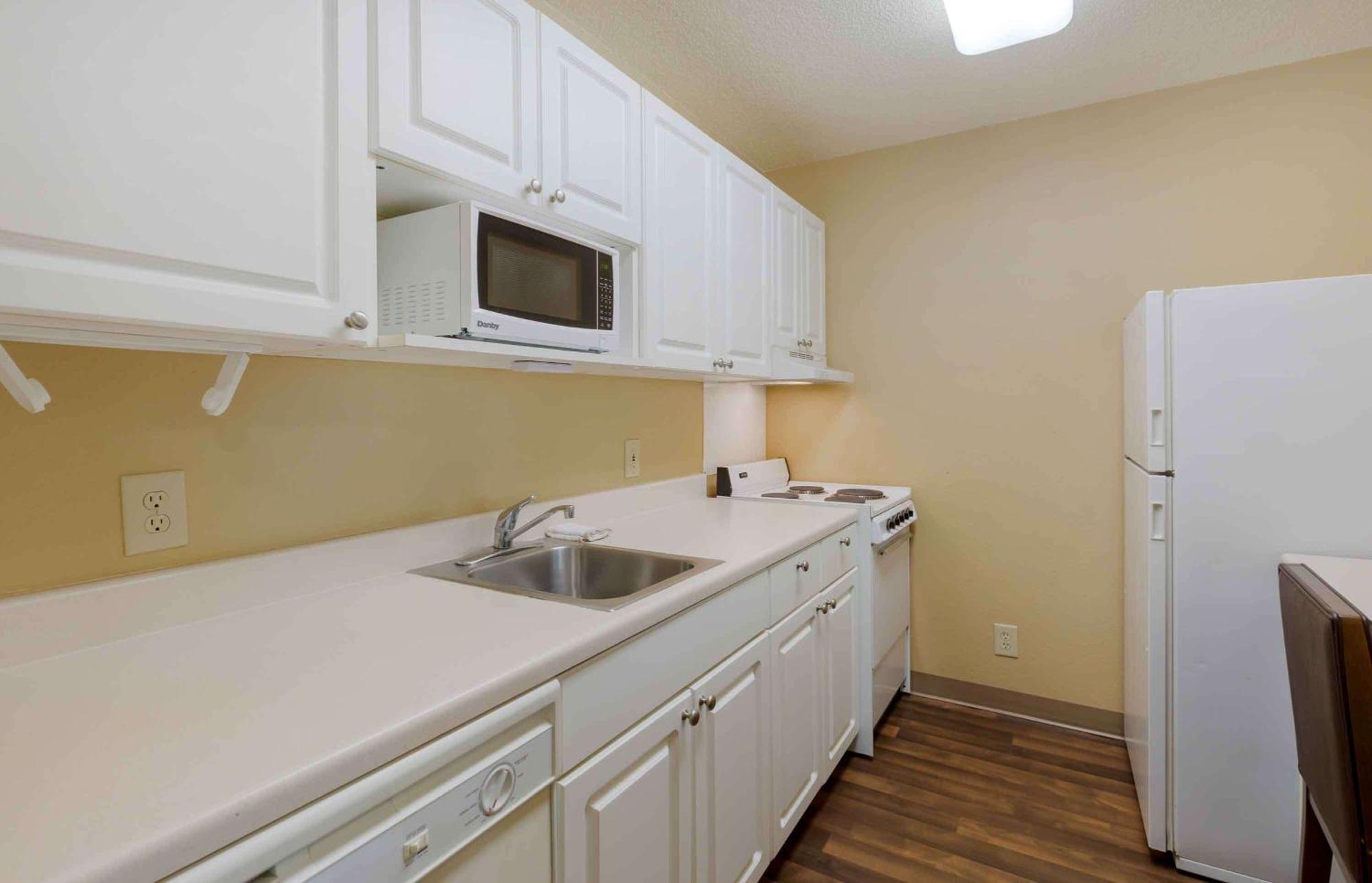 Extended Stay America Select Suites - Raleigh - Rtp - 4610 Miami Blvd Durham Buitenkant foto