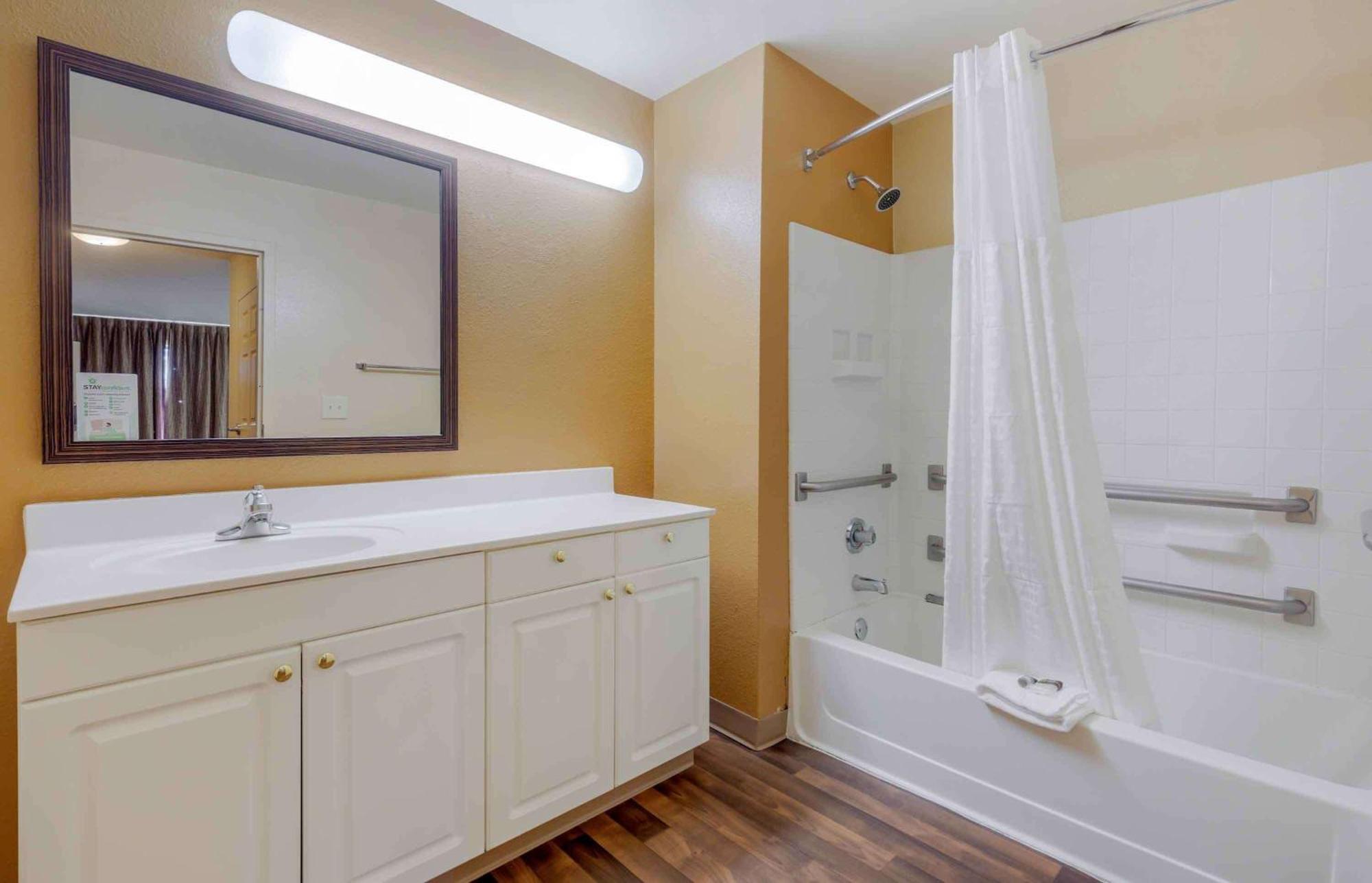 Extended Stay America Select Suites - Raleigh - Rtp - 4610 Miami Blvd Durham Buitenkant foto