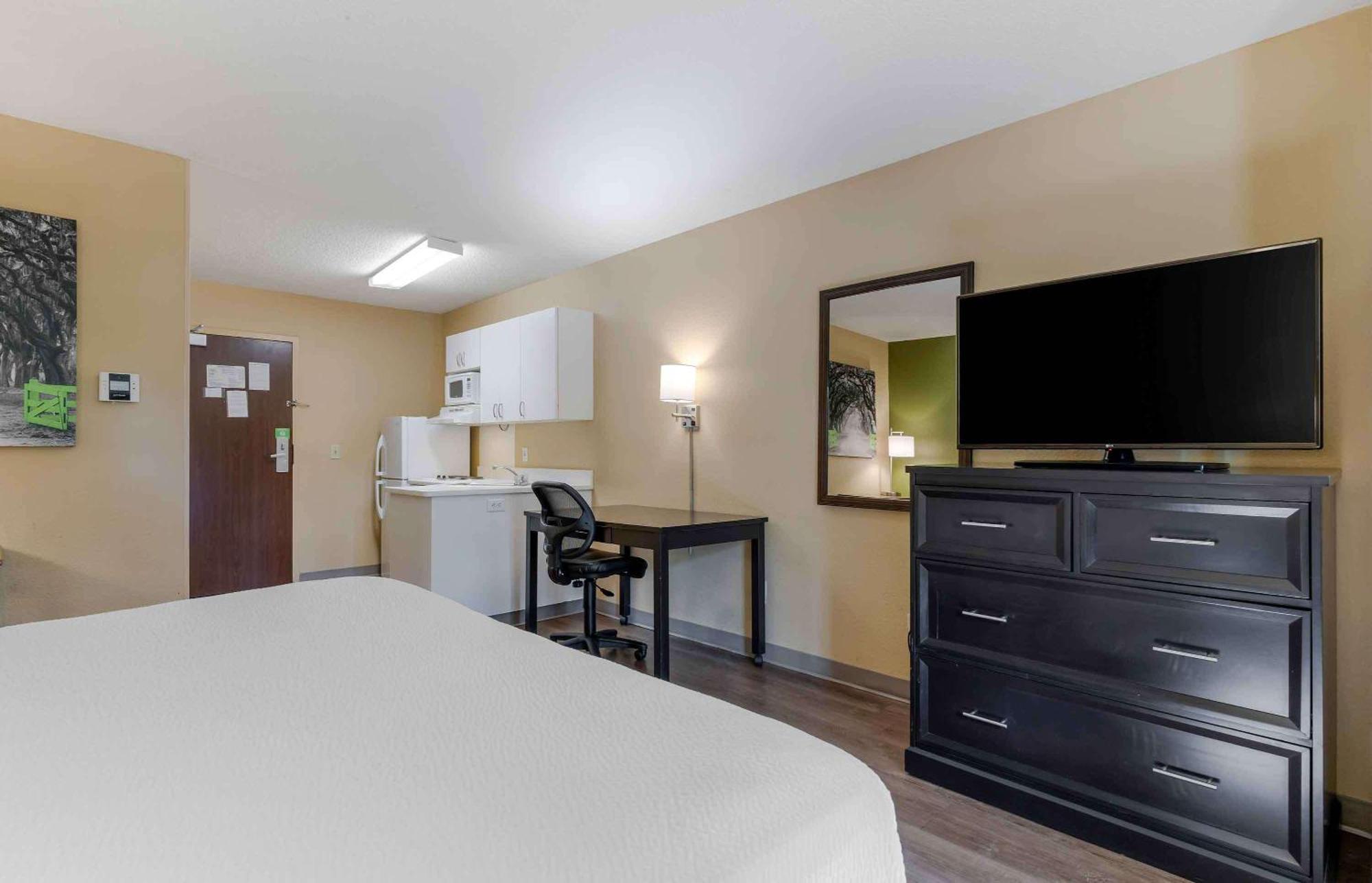 Extended Stay America Select Suites - Raleigh - Rtp - 4610 Miami Blvd Durham Buitenkant foto