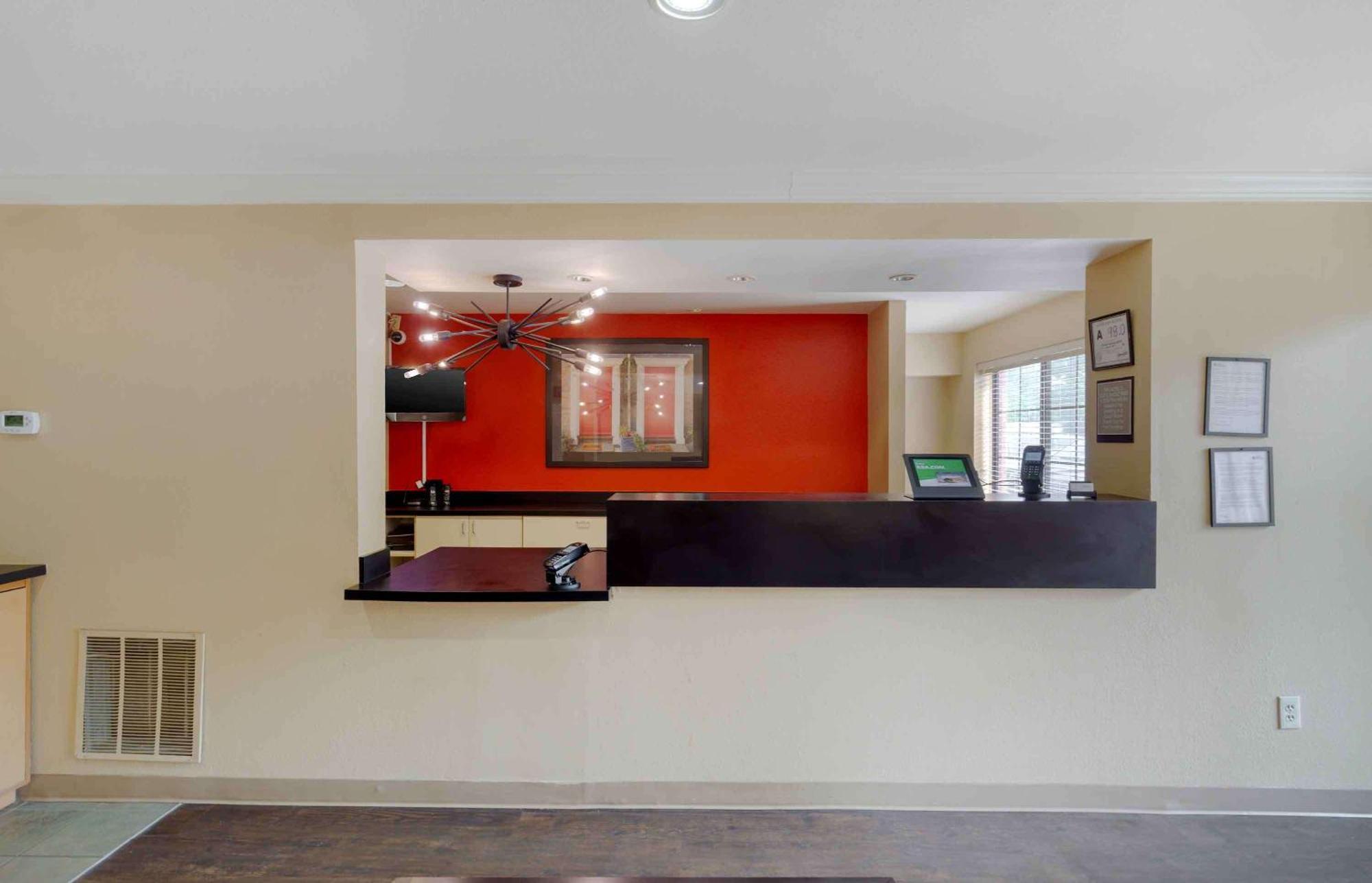 Extended Stay America Select Suites - Raleigh - Rtp - 4610 Miami Blvd Durham Buitenkant foto