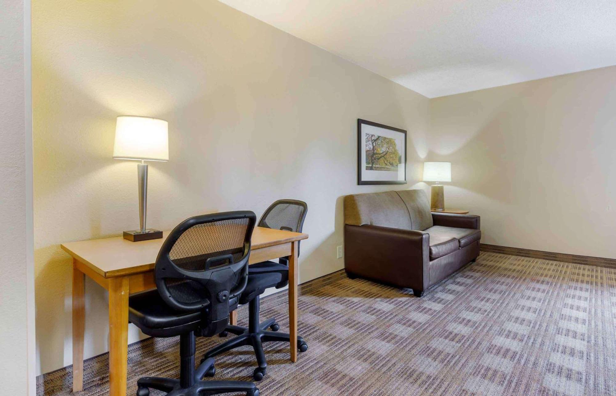 Extended Stay America Select Suites - Raleigh - Rtp - 4610 Miami Blvd Durham Buitenkant foto