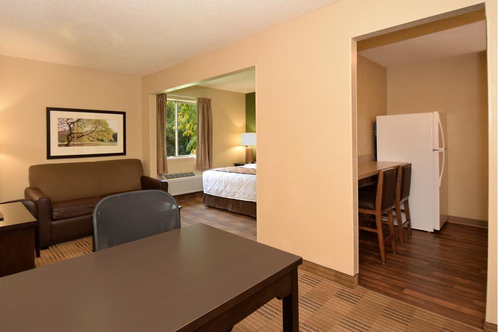 Extended Stay America Select Suites - Raleigh - Rtp - 4610 Miami Blvd Durham Buitenkant foto